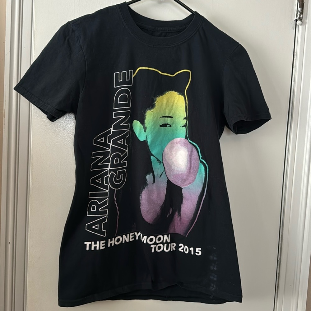 EUC Ariana Grande Honeymoon Tour 2015 Size S